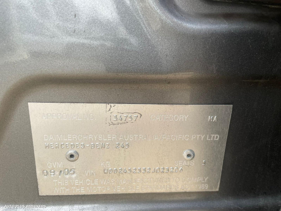 2006 Mercedes B Class Left Guard