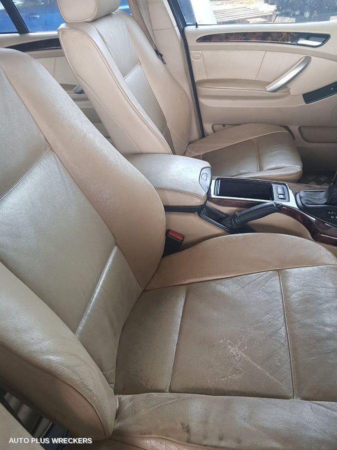 2002 Bmw X5 Right Guard