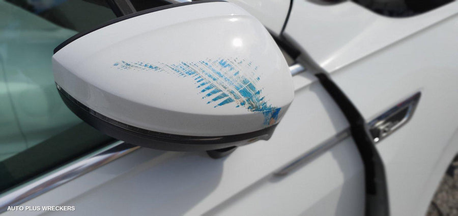 2016 VOLKSWAGEN TIGUAN LEFT TAILLIGHT