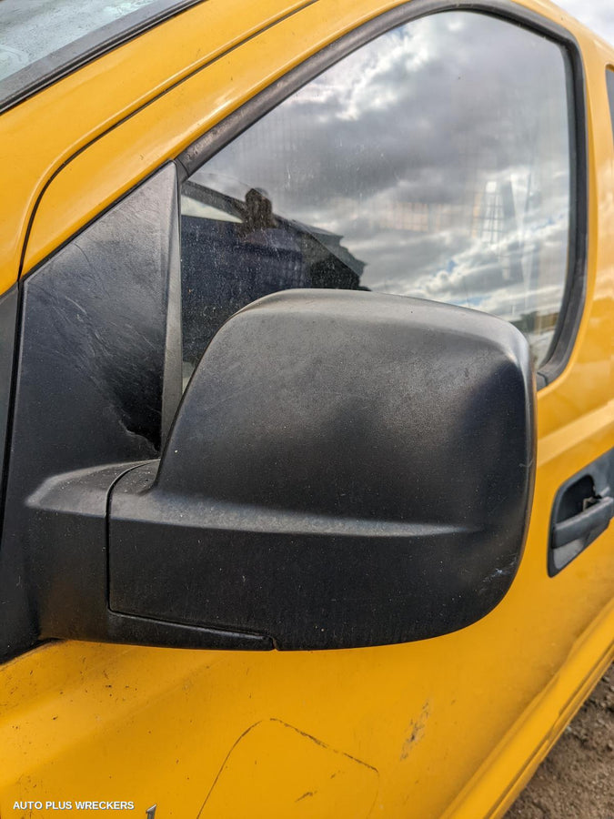 2010 Hyundai Iload/imax Right Guard