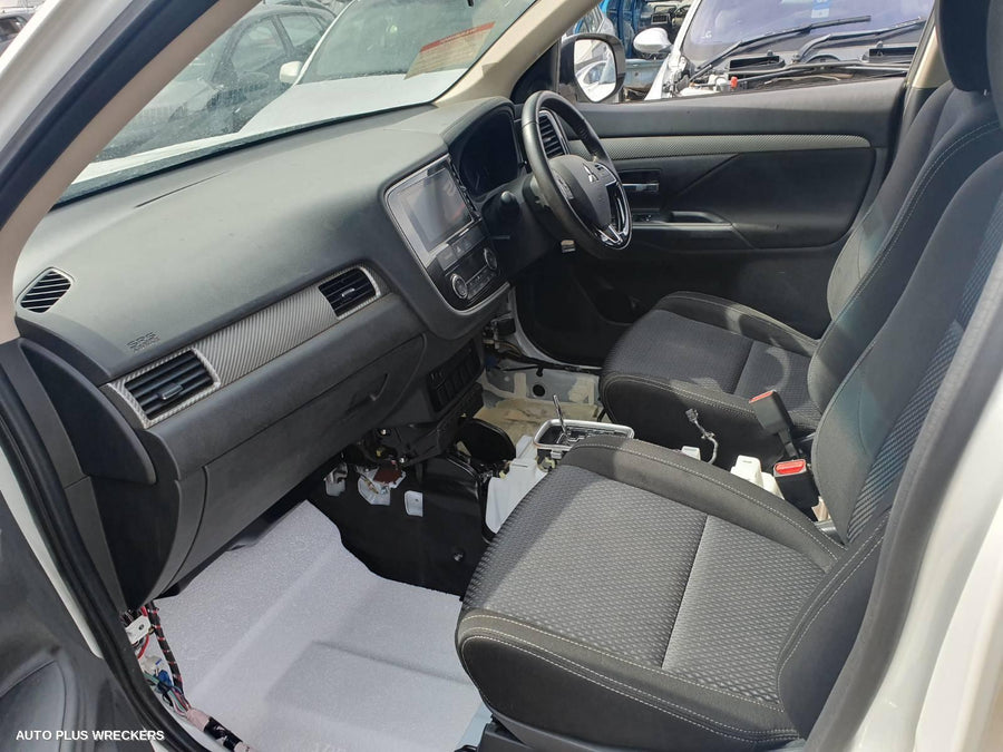 2017 Mitsubishi Outlander Instrument Cluster