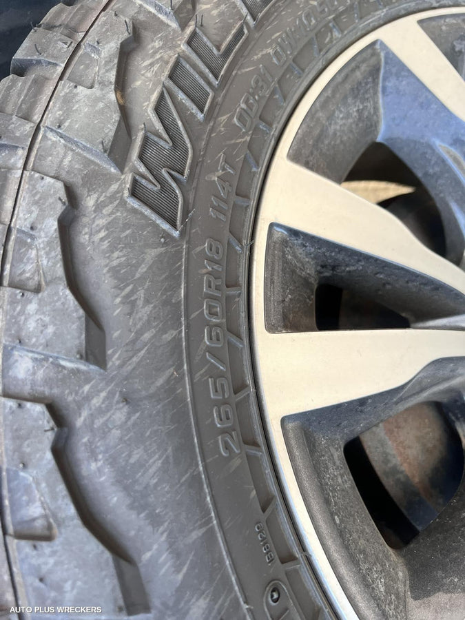 2017 Holden Colorado Headrest