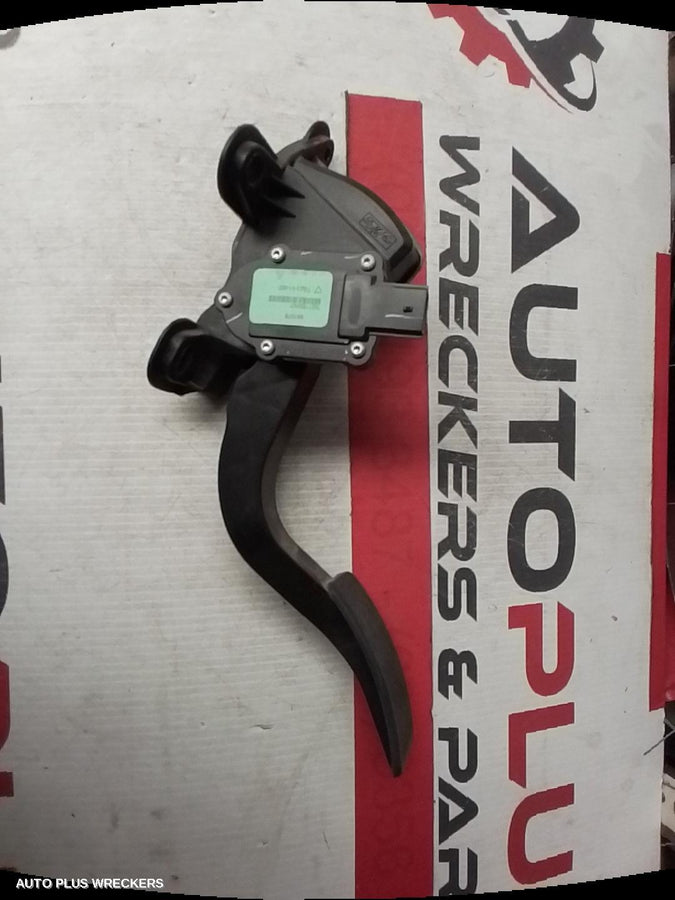 2007-2015 Mazda Cx9 Pedal Assembly
