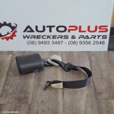 2018 Toyota Hiace Seatbelt Stalk