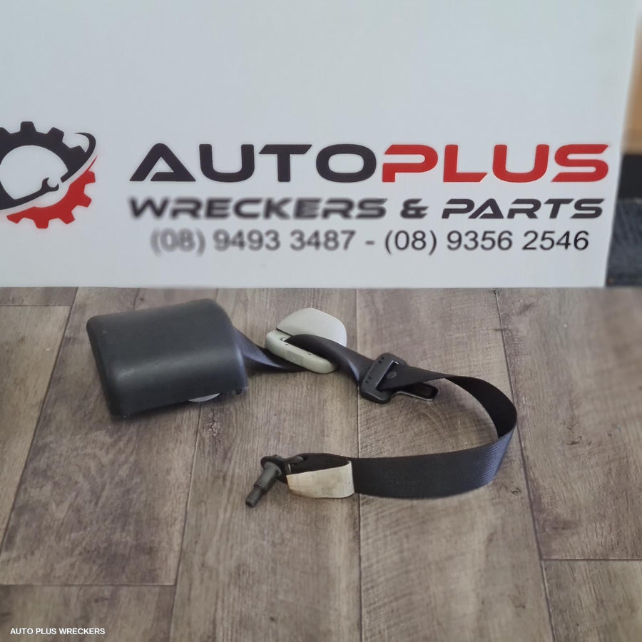 2018 Toyota Hiace Seatbelt Stalk