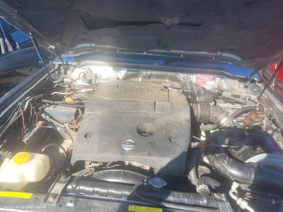 2002 Nissan Patrol Left Front Door