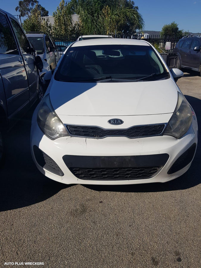2011-2016 Kia Rio Left Taillight
