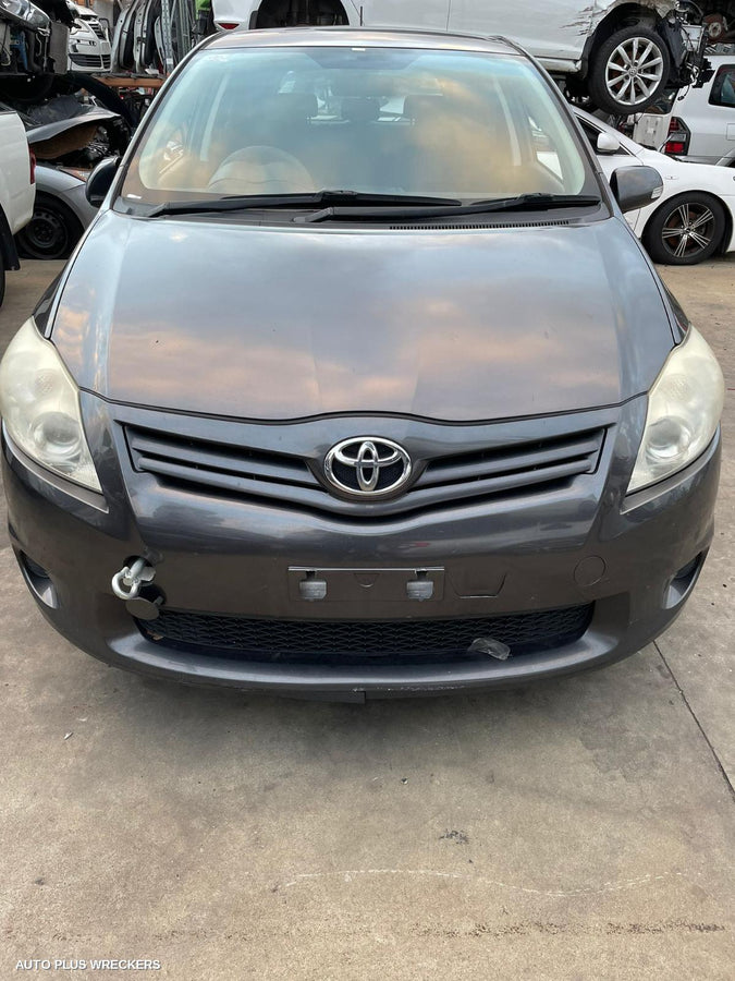 2011 TOYOTA COROLLA WASHER BOTTLE