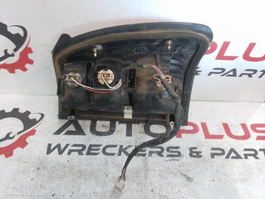 2001 Toyota Landcruiser Left Taillight