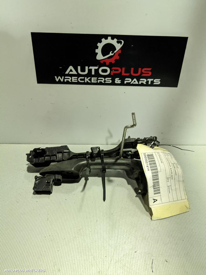 2016 Toyota Hilux Door Handle