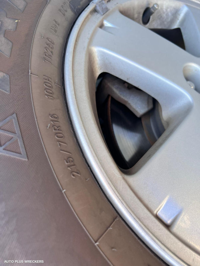 2008 Mitsubishi Outlander Right Door Mirror