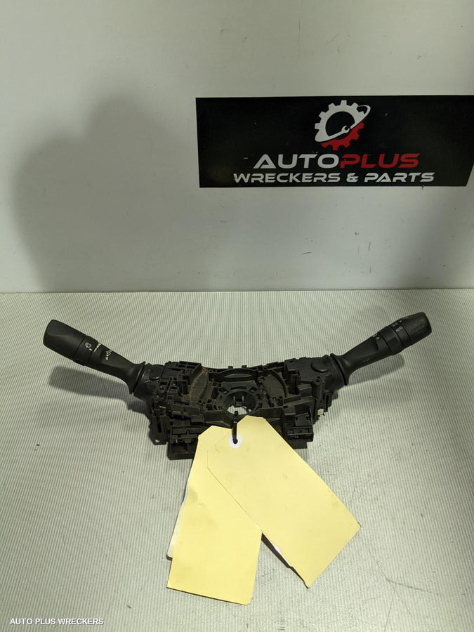 2018 Toyota Hilux Combination Switch