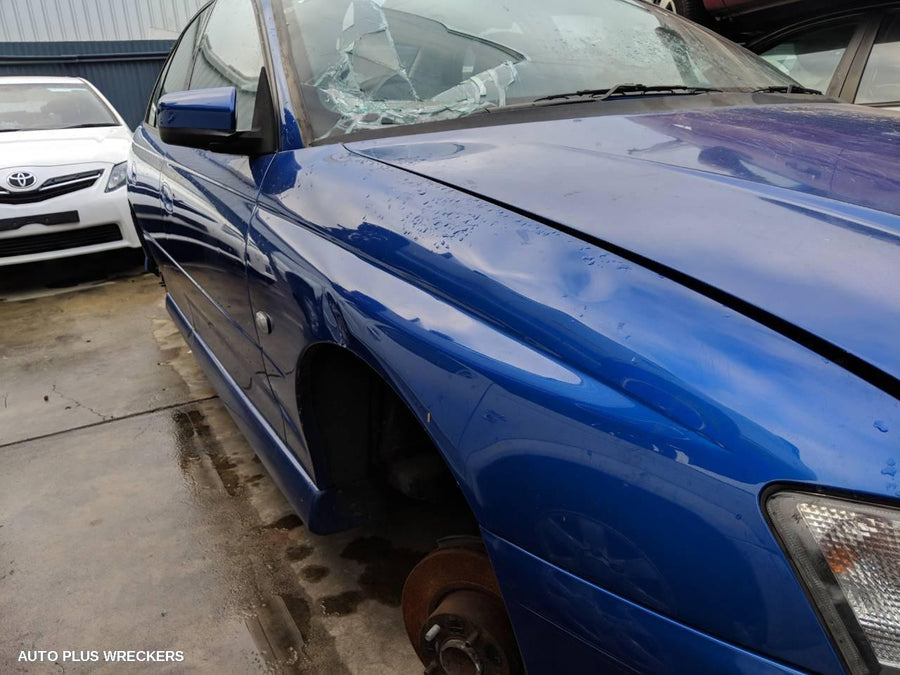 2004 Holden Commodore Sunvisor