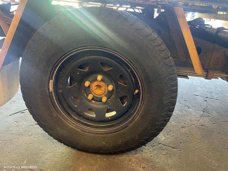 2013 Volkswagen Amarok Differential Centre