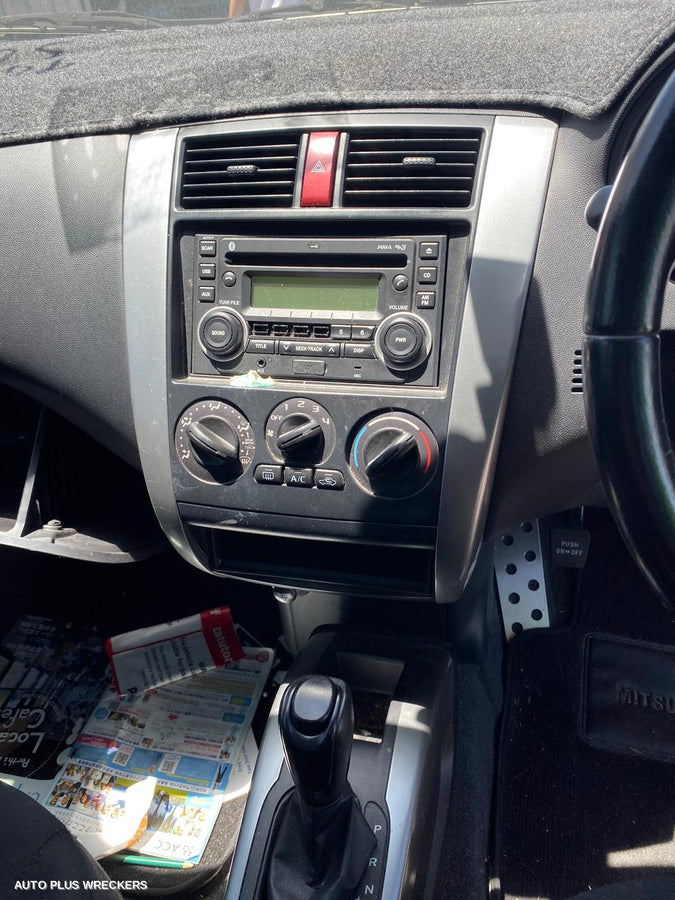 2011 MITSUBISHI COLT OVERFLOW BOTTLE