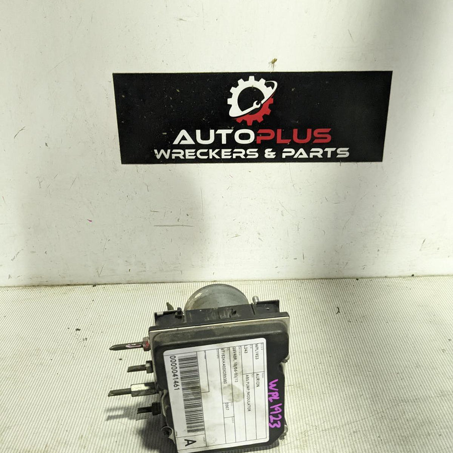2006-2012 Toyota Aurion Abs Pump Modulator