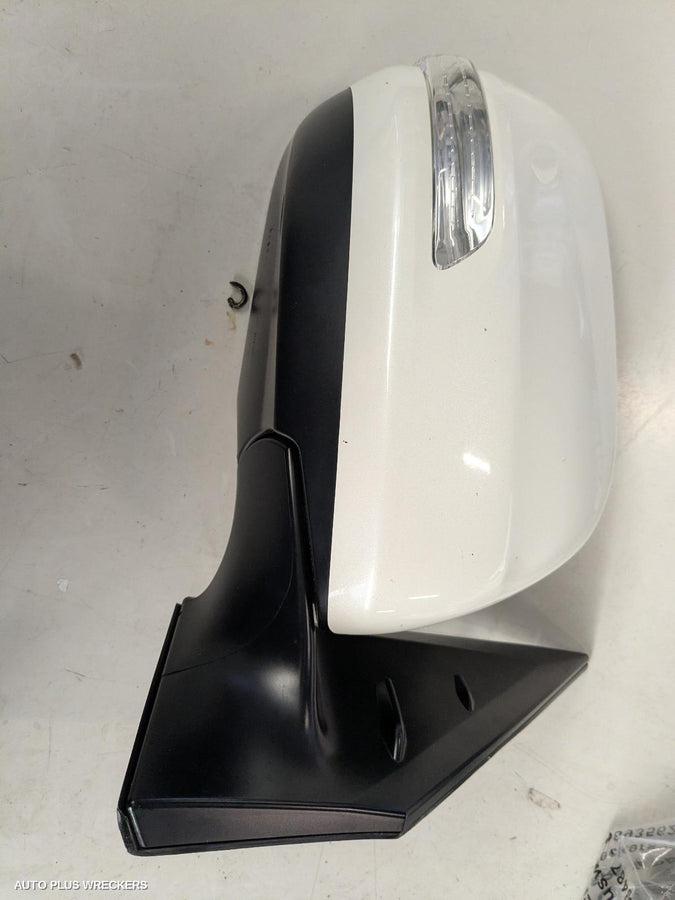 2015-2021 Toyota Landcruiser Right Door Mirror