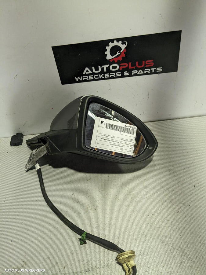 2013-2017 Volkswagen Golf Right Door Mirror