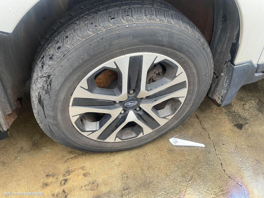 2019 Subaru Outback Right Taillight