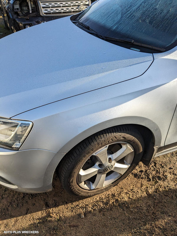 2014 Volkswagen Jetta Right Door Mirror