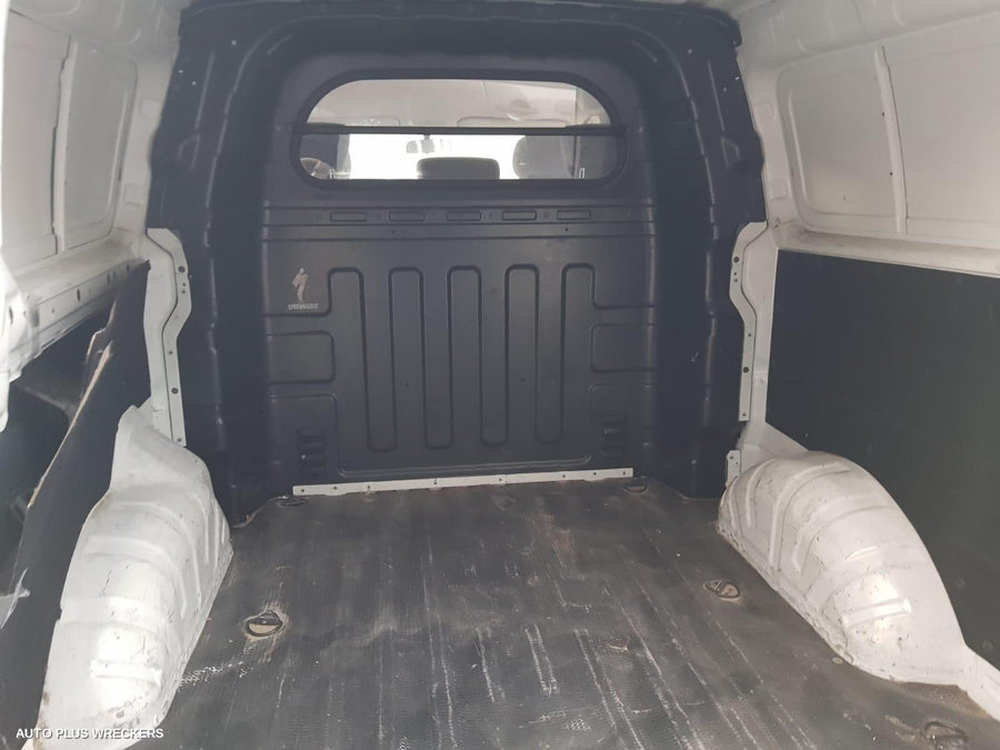 2010 Hyundai Iload/imax Right Front Door Window