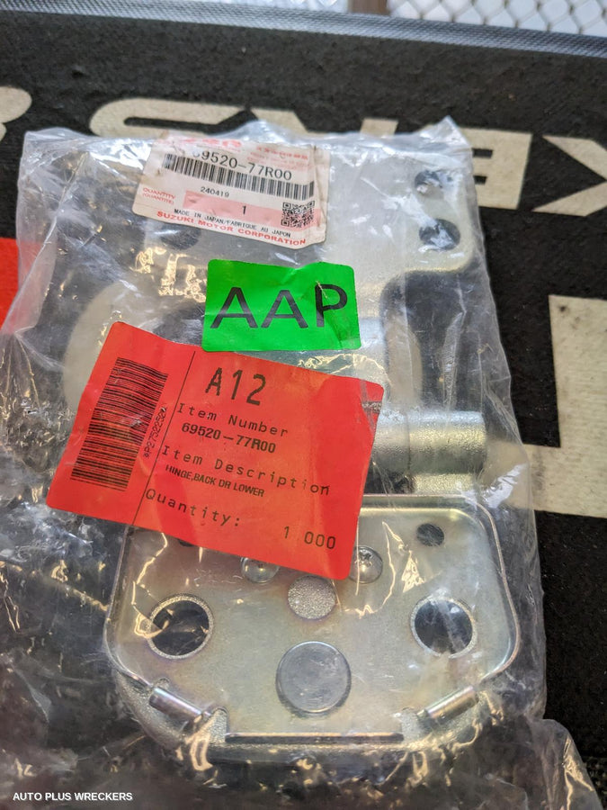 2015 Suzuki Jimny Bootlid Tgate Hinge