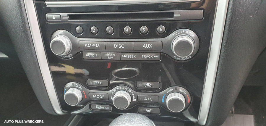 2013 Nissan Pathfinder Radio Cd Dvd Sat Tv