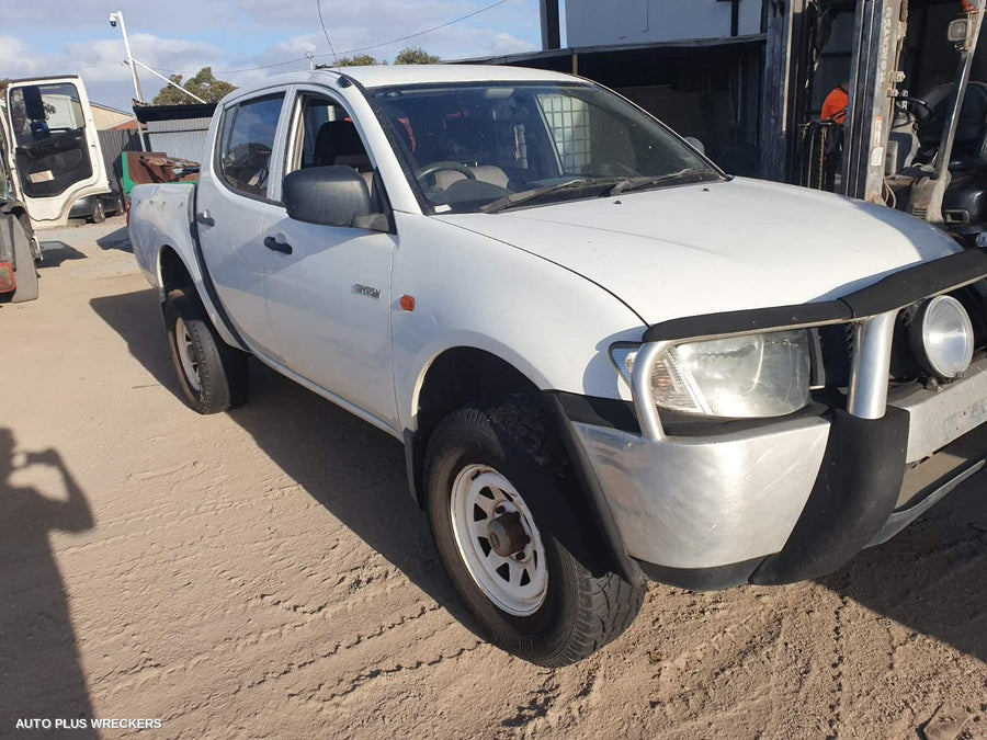 2008 Mitsubishi Triton Pwr Dr Wind Switch