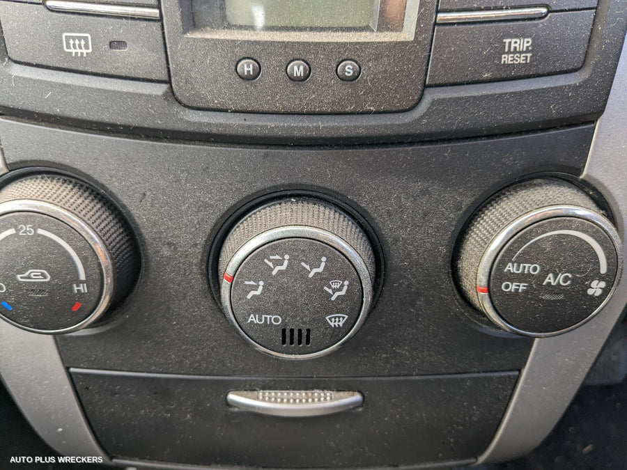 2011 Ssangyong Korando Left Front Door Window