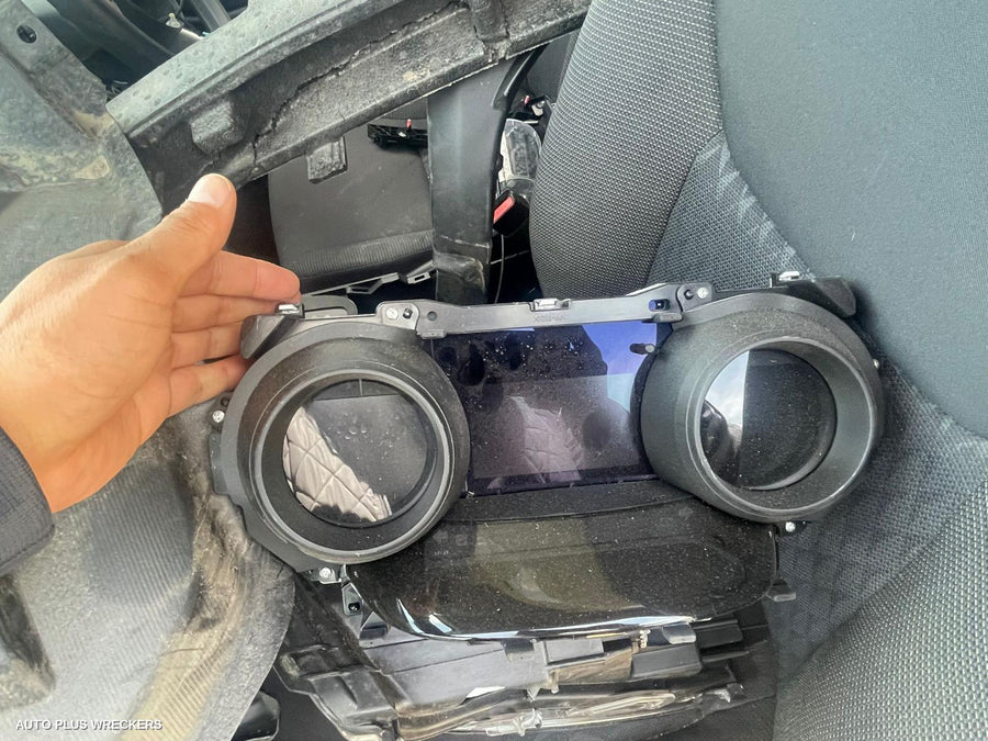 2021 TOYOTA YARIS CROSS WHEEL MAG