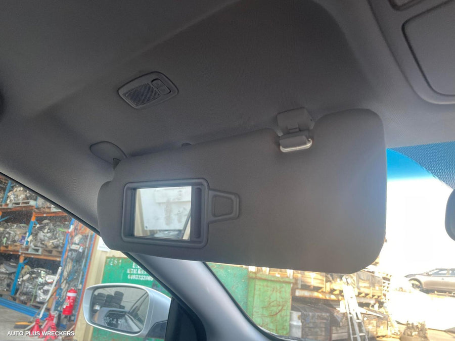 2011 Hyundai I45 Door Handle