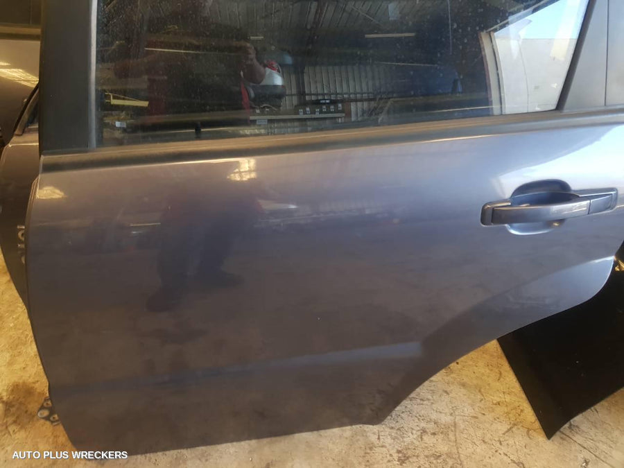 2006 Ssangyong Rexton Left Front Door