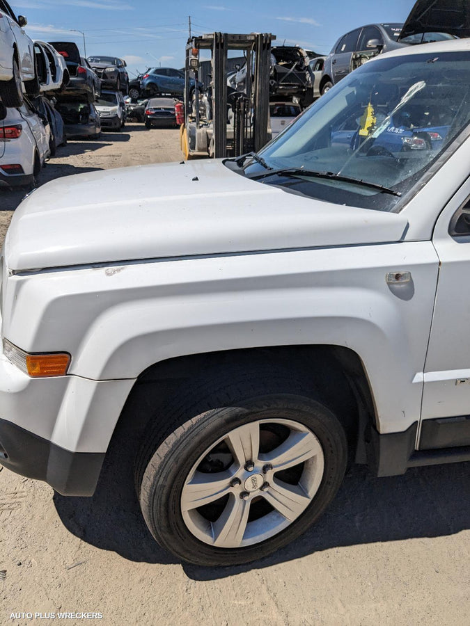 2012 Jeep Patriot Right Front Window Reg Motor