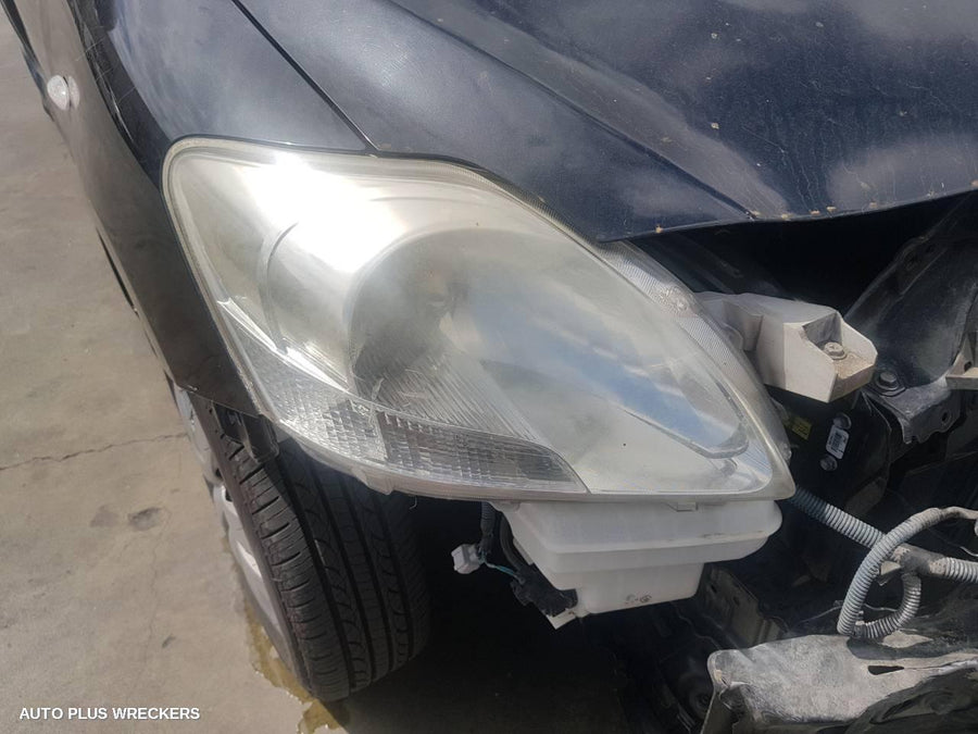 2006 Toyota Yaris Right Front Window Reg Motor