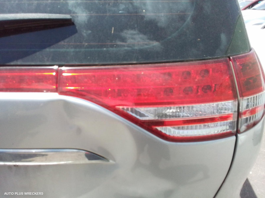 2006 Toyota Tarago Radiator