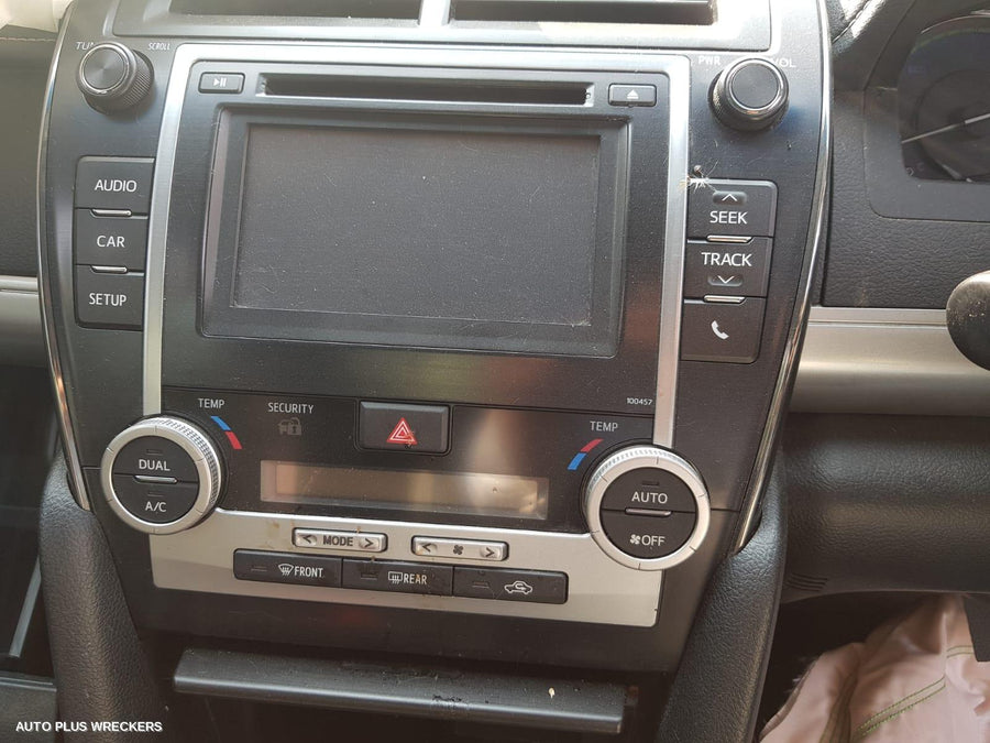 2016 Toyota Camry Front Seat