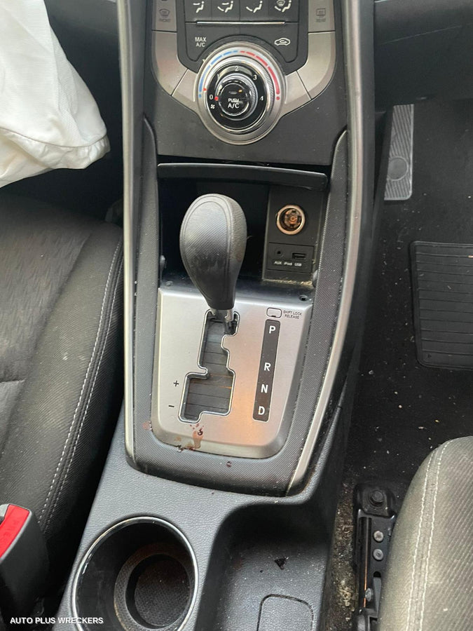 2013 Hyundai Elantra Rear Garnish