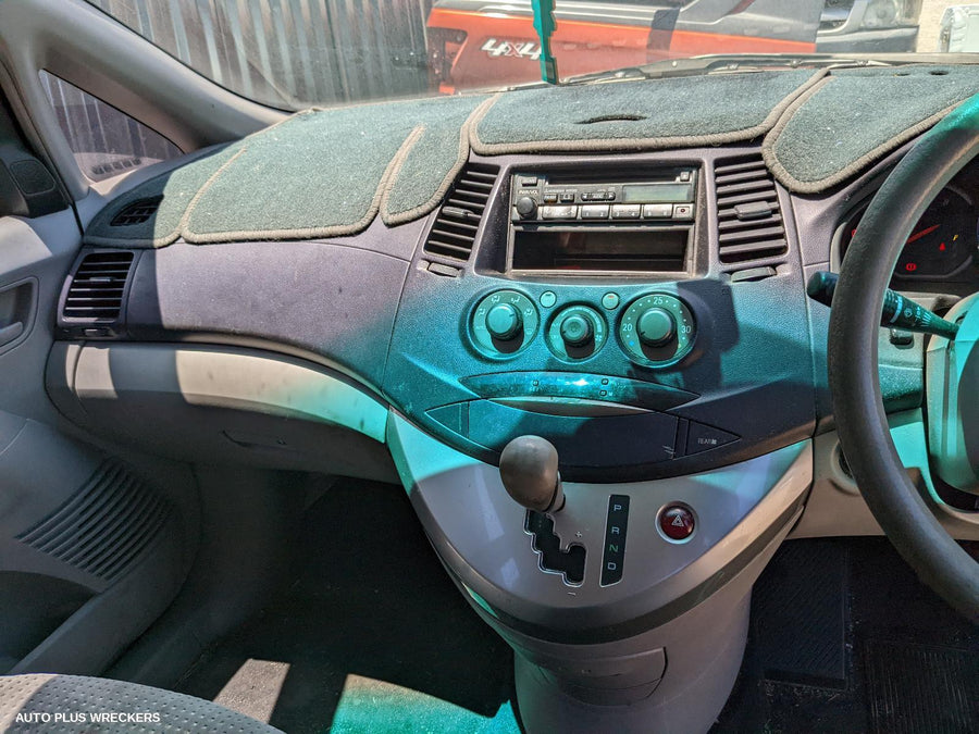 2005 Mitsubishi Grandis Left Front Door