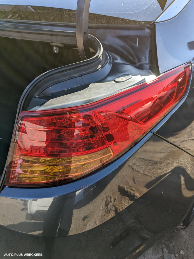 2013 Kia Optima Left Front Door