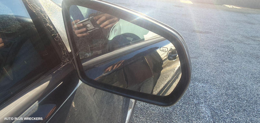 2007 Dodge Avenger Left Taillight