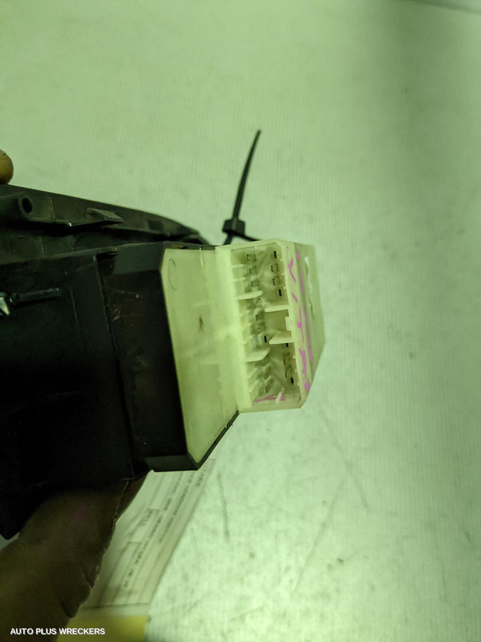 2011 Suzuki Vitara Pwr Dr Wind Switch