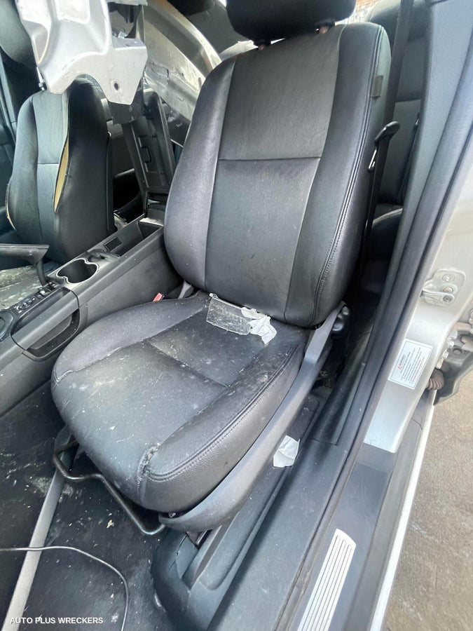 2006 Holden Commodore Right Door Mirror