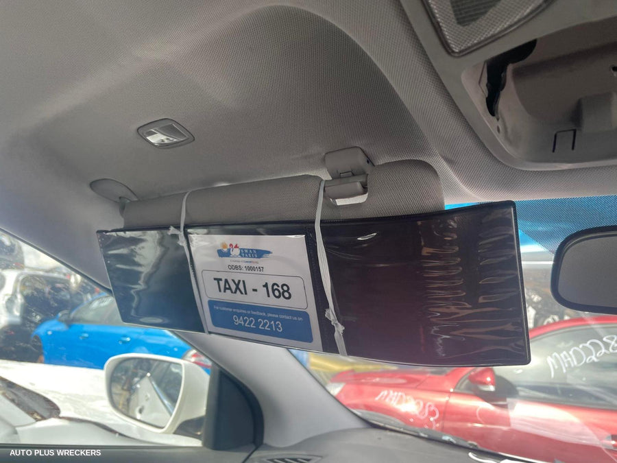 2014 Hyundai I40 Left Front Door Window