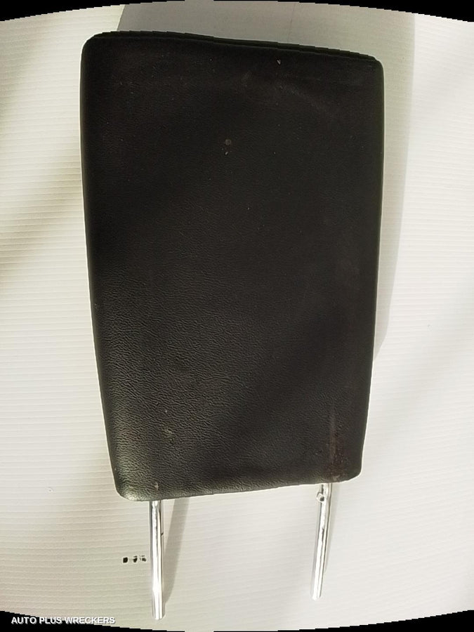 2006-2014 Mitsubishi Pajero Headrest