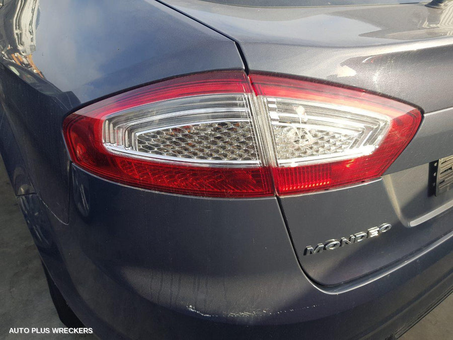 2013 Ford Mondeo Left Rear Door Window