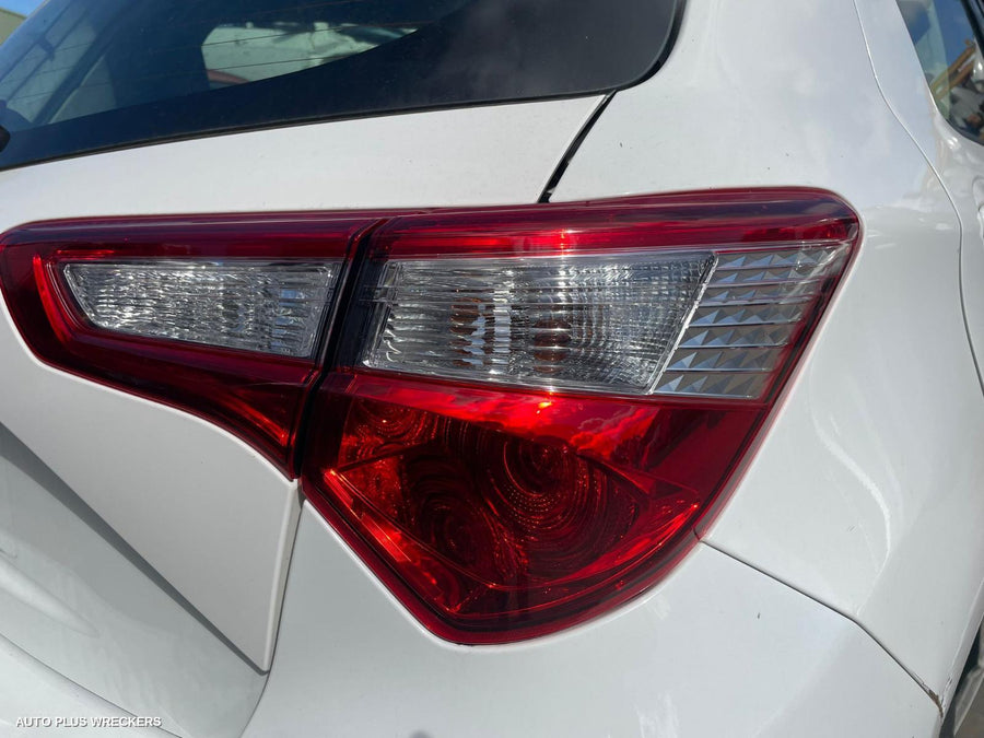 2019 Toyota Yaris Right Front Lower Control Arm