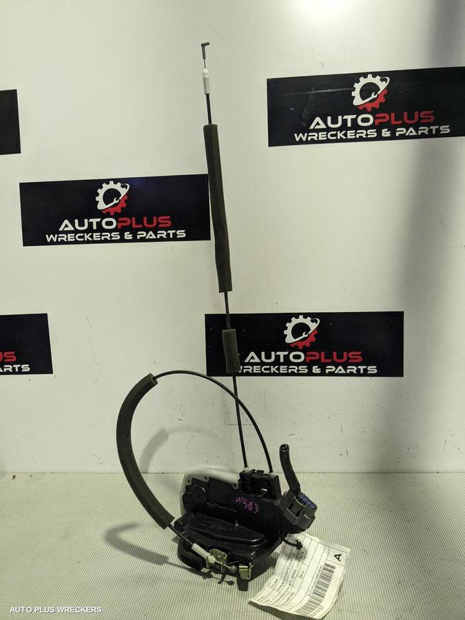 2014 Nissan Pulsar Door Boot Gate Lock