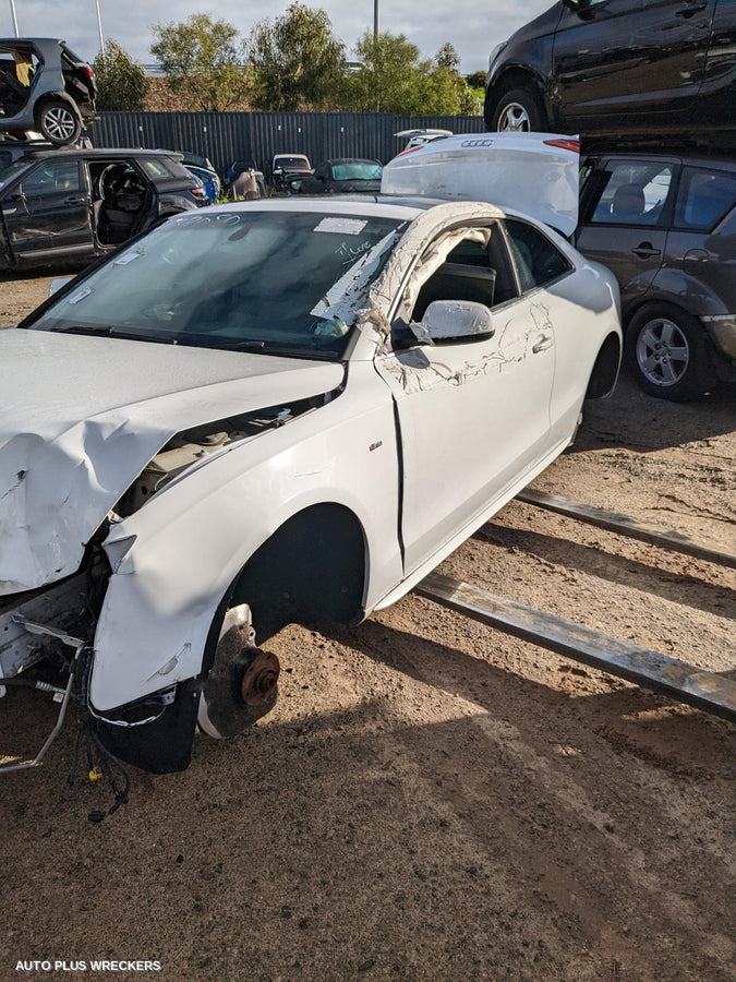 2013 Audi A5 Right Front Door