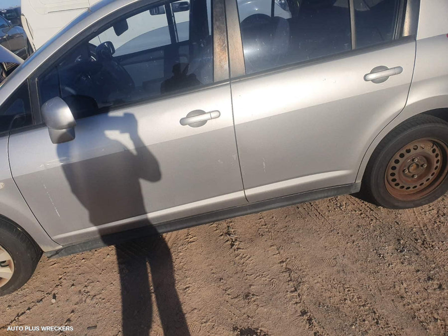 2006 NISSAN TIIDA OVERFLOW BOTTLE