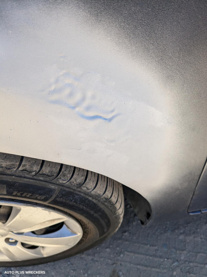 2013 Hyundai Elantra Right Front Hub Assembly